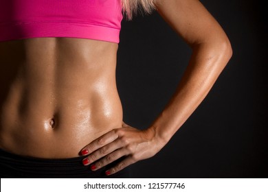 female abdominal muscles