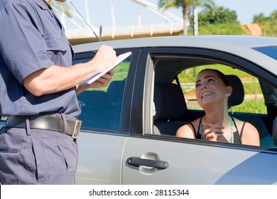 Female Driver Begging Traffic Police Not To Write A Ticket