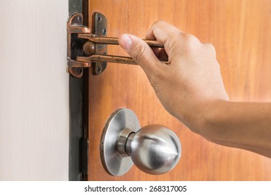 Closing Door Woman Images Stock Photos Vectors Shutterstock