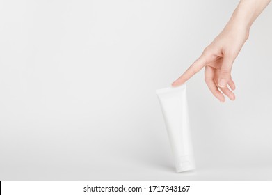 Download Hand Cream Mockup Images Stock Photos Vectors Shutterstock