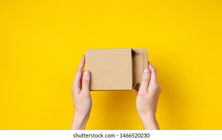 16,182 Hands opening pack Images, Stock Photos & Vectors | Shutterstock