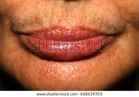 hairy wrinkled lips Niagara falls sex chat rooms