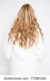 Female Long Wavy Blonde Hair, Rear View