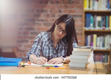 545,350 Desk students Images, Stock Photos & Vectors | Shutterstock