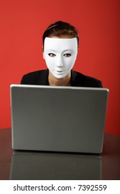 A female surfing the web anonymously