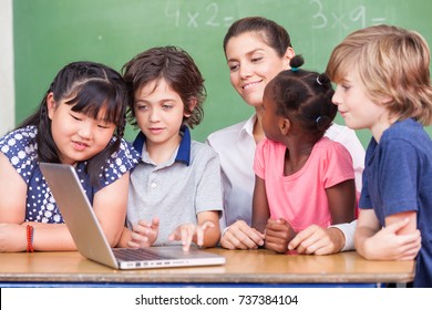 Female Teacher Classroom Elementary School Stock Photo 737384104 ...