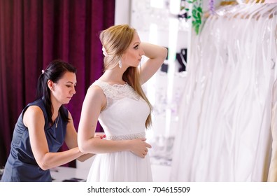 Bridal Consultant Images Stock Photos Vectors Shutterstock