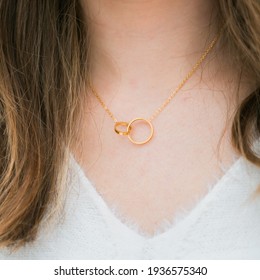 Female Wearing Minimal Circle Rose Gold Necklace, Close Up Shot