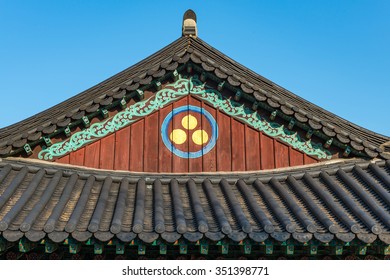 
fence Ancient palace in Korea - Shutterstock ID 351398771