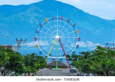 Ferris Wheel At Baywalk Palu