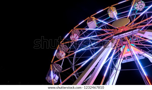 Keressen Ferris Wheel Jerudong Park Playground Brunei Temaju Hd Stockfotoink Es Tobb Millio Jogdijmentes Foto Illusztracio Es Vektorkep Kozott A Shutterstock Gyujtemenyeben A Kinalat Mindennap Tobb Ezer Uj Minosegi Keppel Bovul