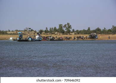 The Ferry Across The Bani River On Route To The Monday Market At Djenne, Mali