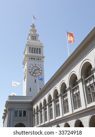 Ferry Building Marketplace / Clock Tower In San Francisco