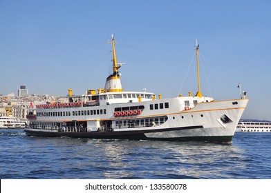 Ferry, Istanbul