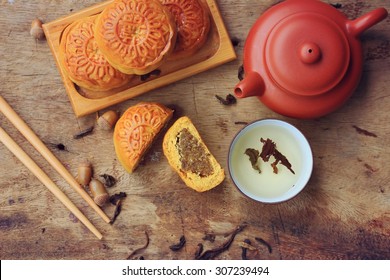 Festival Moon Cake And Hot Tea - Chinese Cake