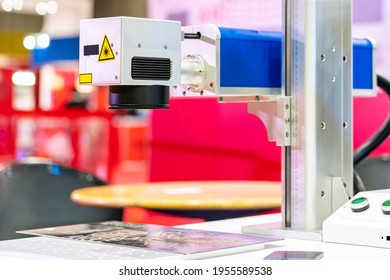 fiber laser marking or engraving machine for write letter or various graphic image symbol etc. of business or industrial