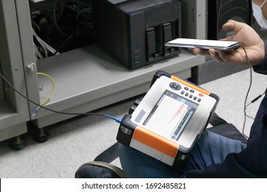 fiber optic cable testing in server room