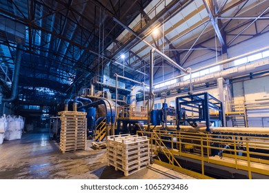 Storage manufacturing equipment for the production of fiberglass and asbestos filaments