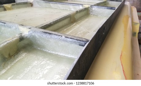 Fiberglass Production Process For Making Mold