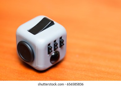 Fidget toy