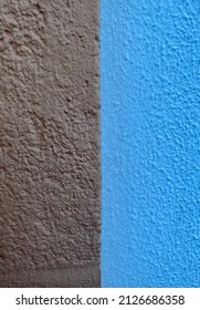 A Fifty-fifty Color Split On A Wall