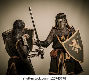 Fight between two medieval knight