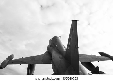 Fighter jet