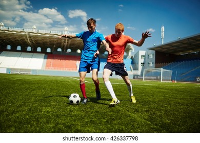 Fighting for the ball