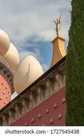 Figueres Spain April 08. 2009. Dalí Theatre And Museum. Sign On The Egg. The Museum Façade Is Topped By A Series Of Giant Eggs. The Egg Is A Positive Symbol And Represents Life, Renewal, And Future.