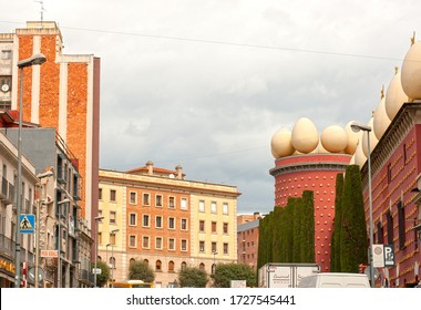 Figueres Spain April 08. 2009. Dalí Theatre And Museum. The Museum Façade Is Topped By A Series Of Giant Eggs. The Egg Is A Positive Symbol And Represents Life, Renewal, Continuation And The Future.