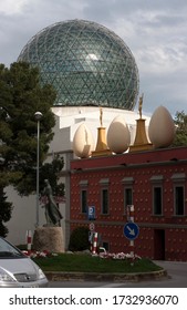 Figueres Spain April 08. 2009. Dalí Theatre And Museum. Sign On The Egg. The Museum Façade Is Topped By A Series Of Giant Eggs. The Egg Is A Positive Symbol And Represents Life, Renewal, And Future.