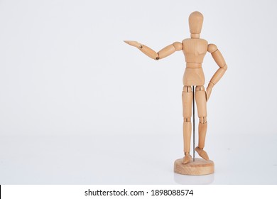 Figure wooden to model human. 