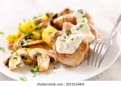 Filet Mignon With Cream Sauce And Mushroom