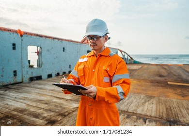 Filipino Deck Officer On Deck Offshore Stock Photo 1717081234 ...