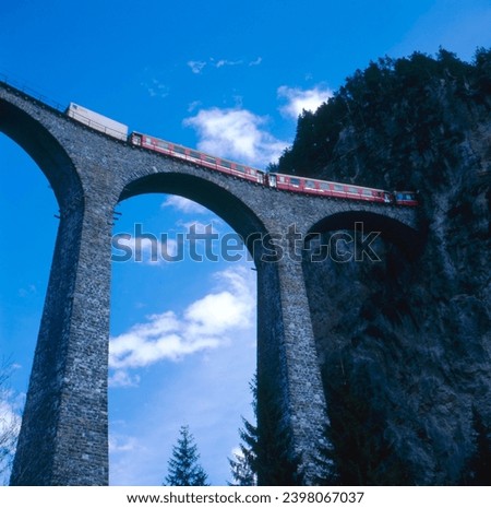 Filisur in the Albula Valley, Landwasser Viaduct, Landwasser Viaduct, Grisons Switzerland ストックフォト © 