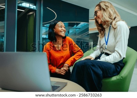 Financial analyst engaging with a client in the financial district, highlighting consulting, professionalism, and business growth within a modern office space.