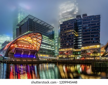 Foggy Canary Wharf Images Stock Photos Vectors Shutterstock