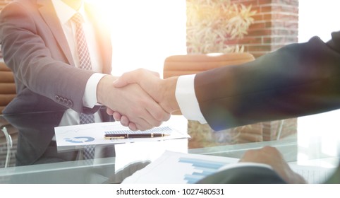 70,437 Modern handshake Images, Stock Photos & Vectors | Shutterstock