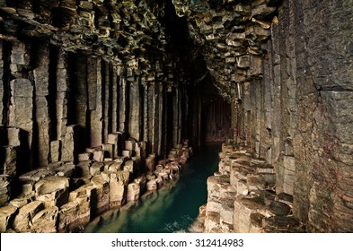 Fingals Cave - Staffa - Scotland