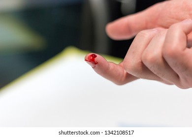 how to stop a cut on your finger from bleeding how to stop a cut on your finger from bleeding