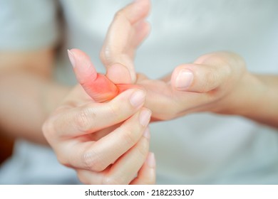 Finger Pain Woman Due To Various Diseases Related To Bone Health Care Concept.