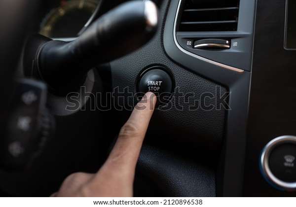 Finger press start stop button. Keyless system.\
Black plastic interior.