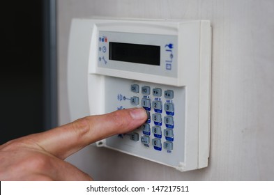 Finger Setting Security Alarm, Pressing Keys On Keypad