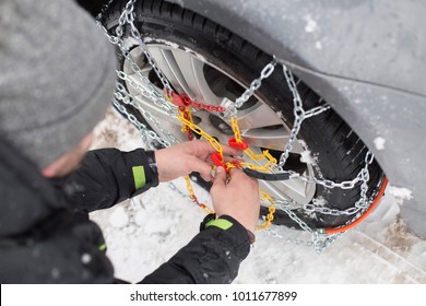 Finishing part of snow chains setting. 