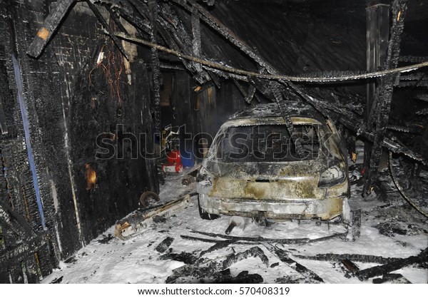 Fire in auto repair\
shop