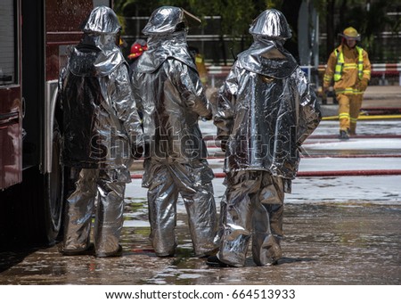 Fire entry fireman's firefighting suit

