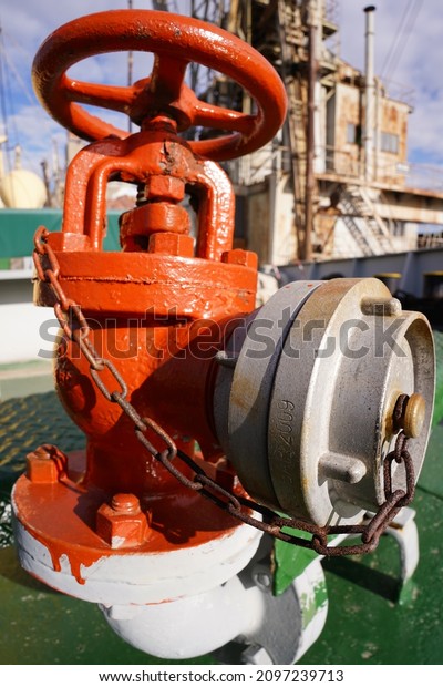 Fire execution pipe\
system water valve