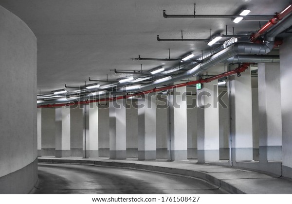 Fire\
extinguishing system in underground\
Parking