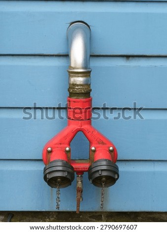Fire hydrant connection, also known as a wall hydrant or supply valve for fire protection systems