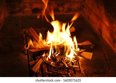 Starting Firewood Images Stock Photos Vectors Shutterstock